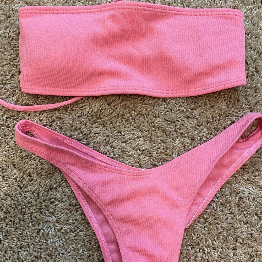 PINK SWIMSUIT / NEVER WORN/ SIZE S-M